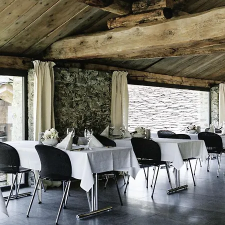 Weiss Kreuz מלון Splügen