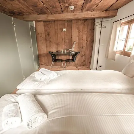 Weiss Kreuz Ξενοδοχείο