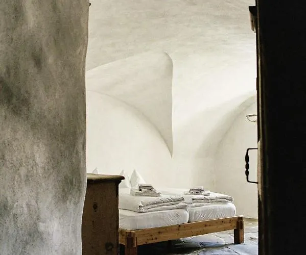 Weiss Kreuz Hotel Splügen