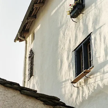 호텔 Weiss Kreuz Splügen