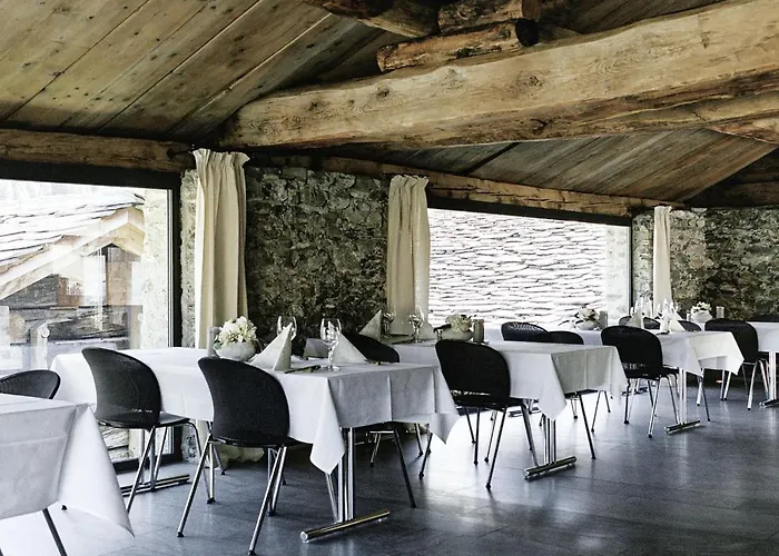 Weiss Kreuz Hotel Splügen