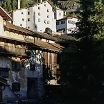 Hotel Weiss Kreuz 3*