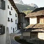 Weiss Kreuz Hotel
