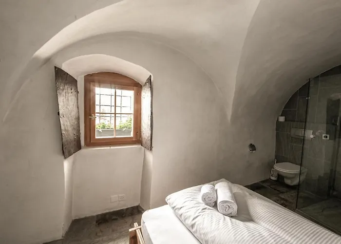 Otel Weiss Kreuz Splügen